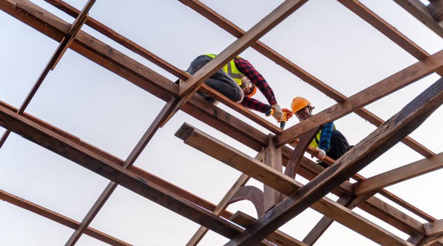 Professional gutter cleaning services in Rich Creek, VA